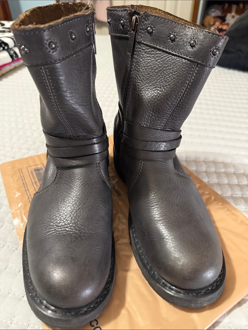 Women’s dark gray Harley Davidson boots size 8.5